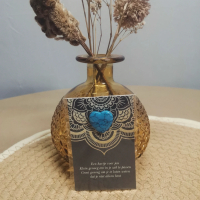 Stenen pocket hug hartjes